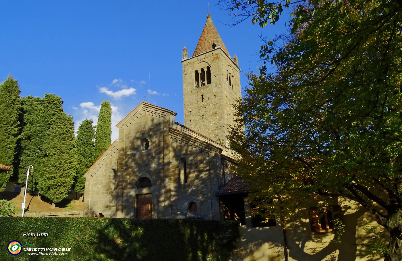 75 Facciata Abbazia di S. Egidio.JPG -                                